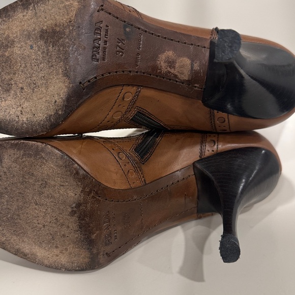 Prada Tan Brogue Leather Square Toe Mid size 37.5 - Picture 4 of 5